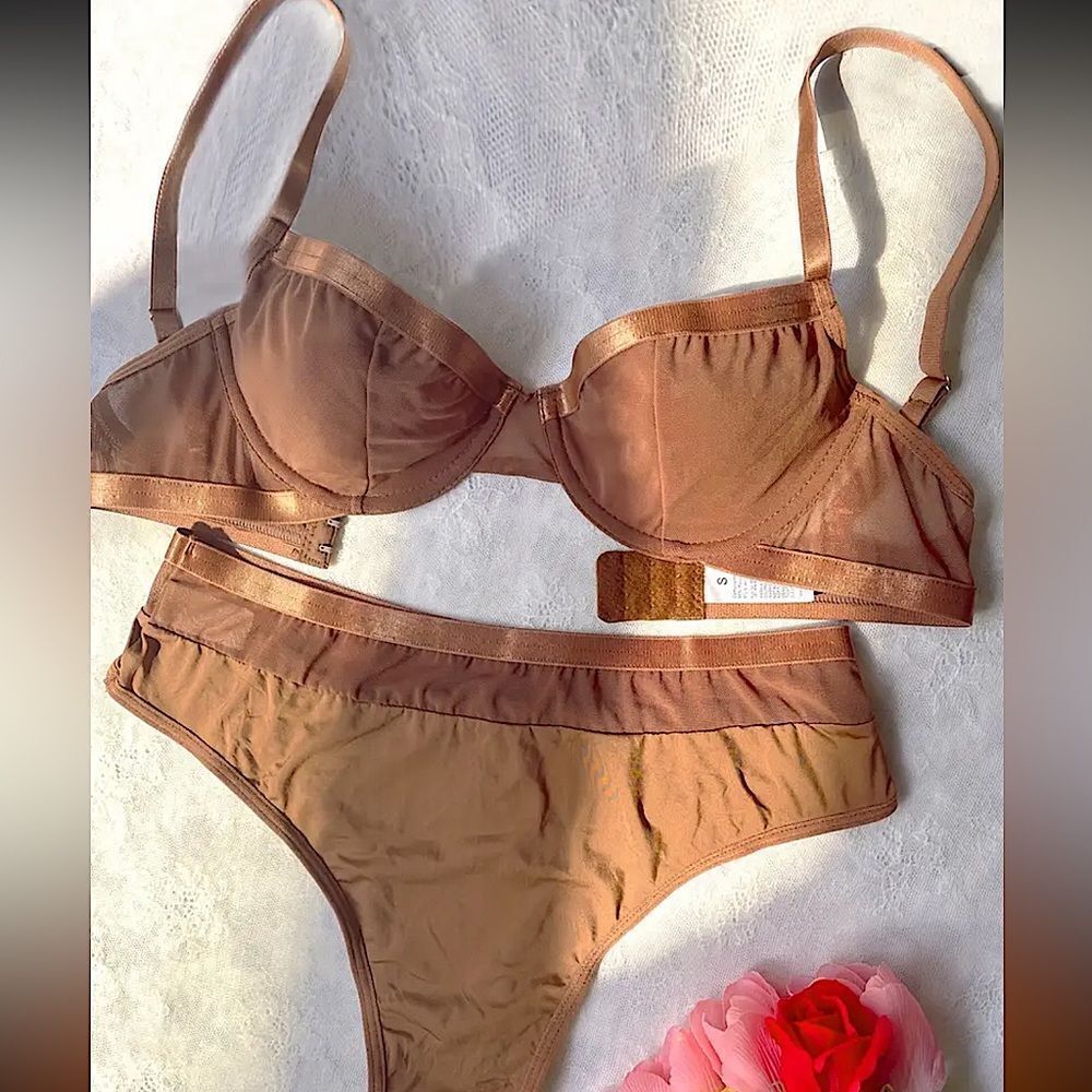 Silky Bronze Bra and panty Set size large. See measurements in photos nwot